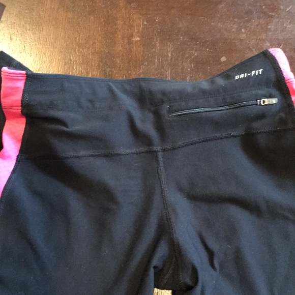Nike Dri-fit capri - Picture 5 of 7